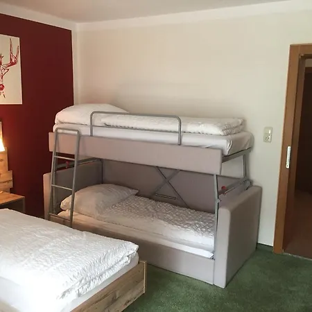 Appartments Christoph Pensión 3*